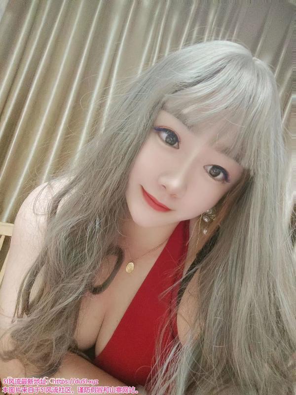 价格实惠丰满快餐小妹