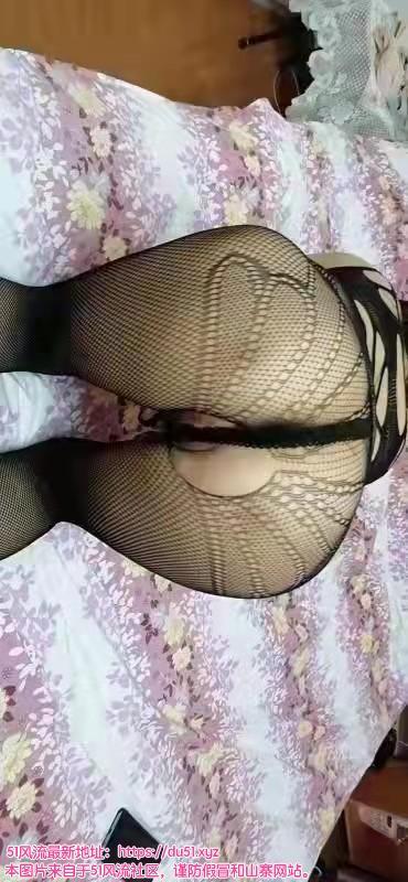 长腿邻人若妻雅雅