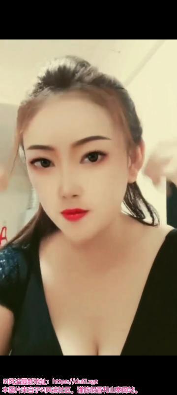 蜜桃臀小马达屁股