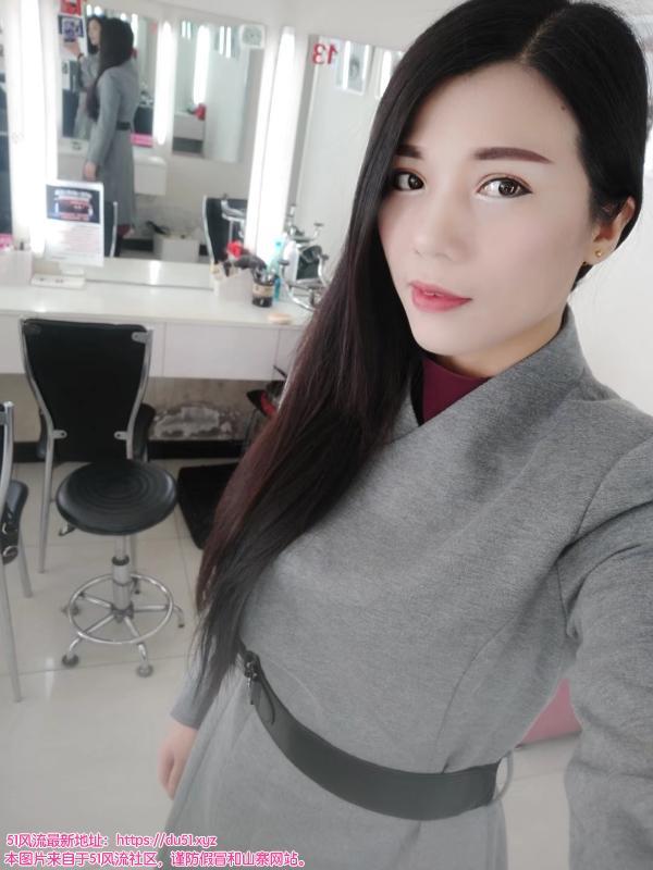 大长腿丝袜露露老师