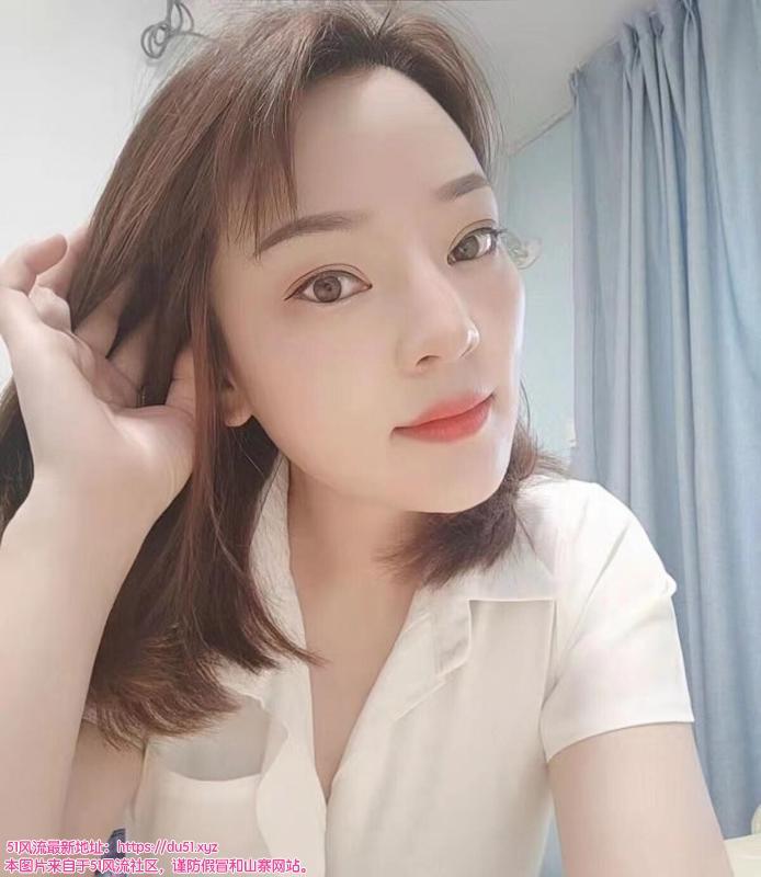 服务系大胸莹莹