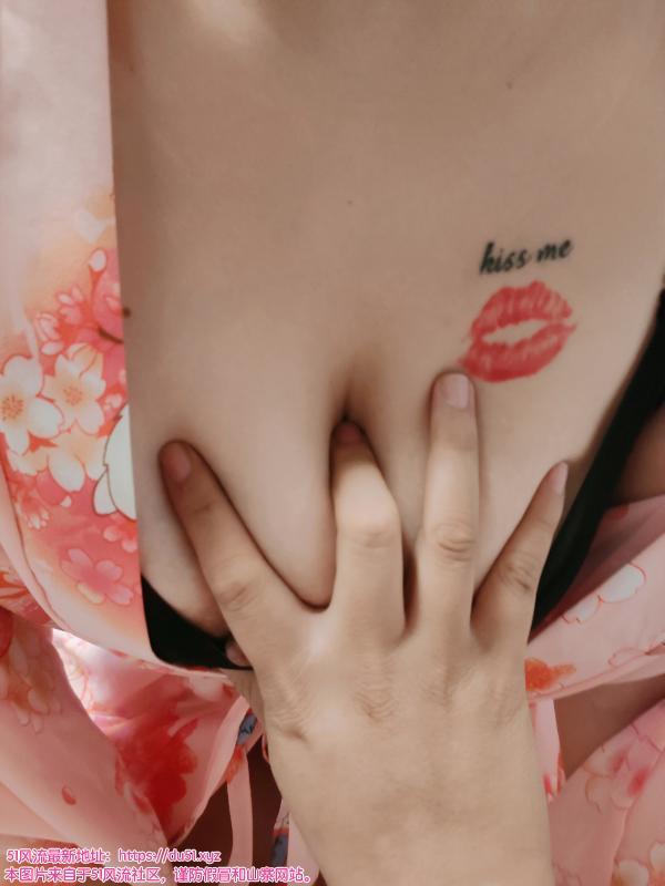 国贸精致小活短发美女