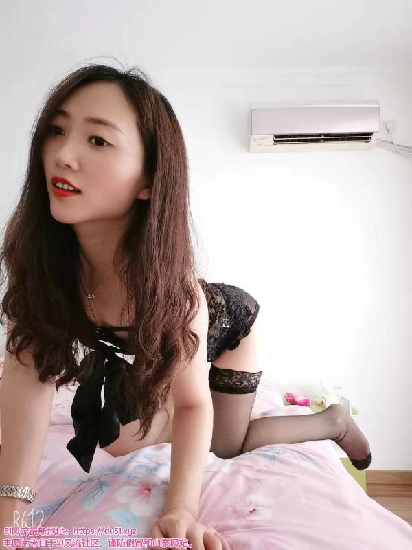 宝山双飞云南新人少妇