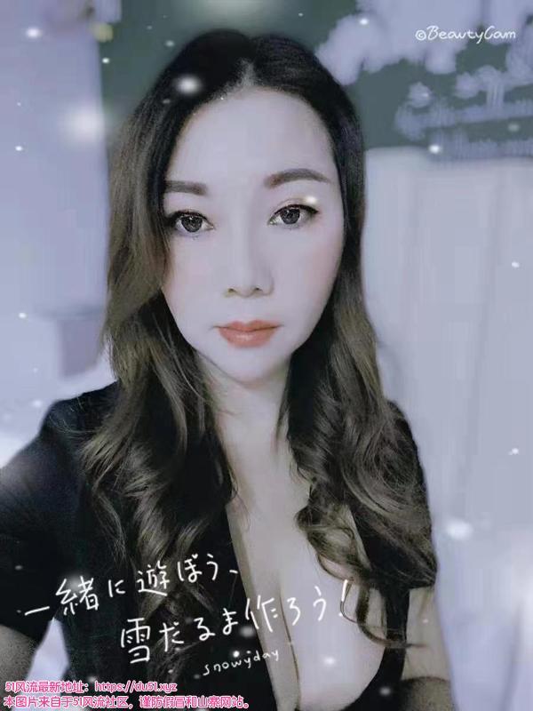 大胸臀滑最风骚水儿