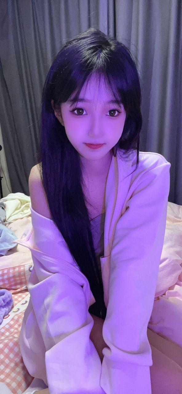 三亚20岁粉嫩逼紧水多妹