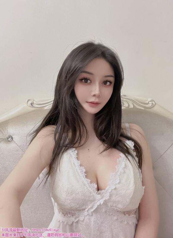 南山颜值系小姐姐