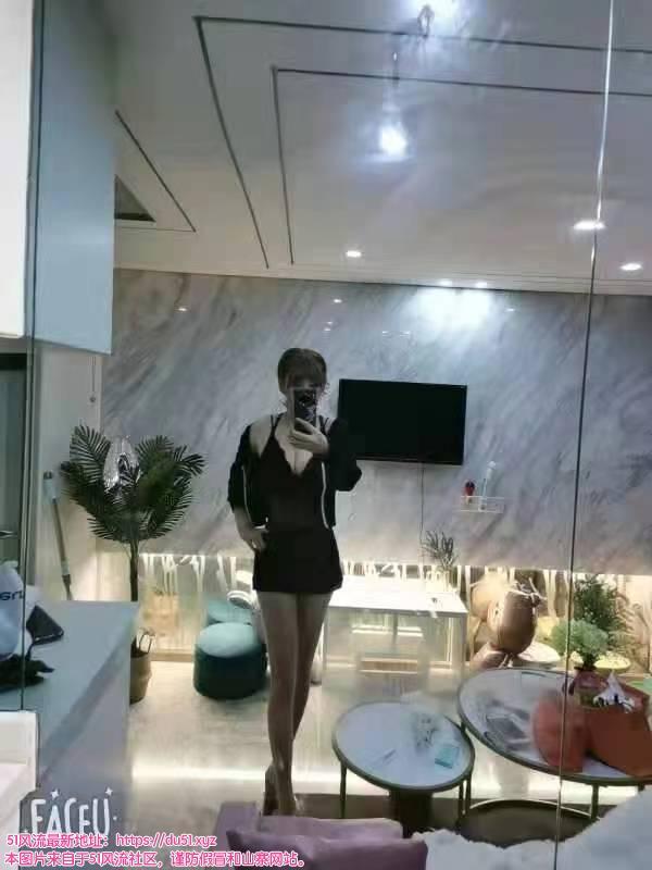 松江新城萌萌哒美女