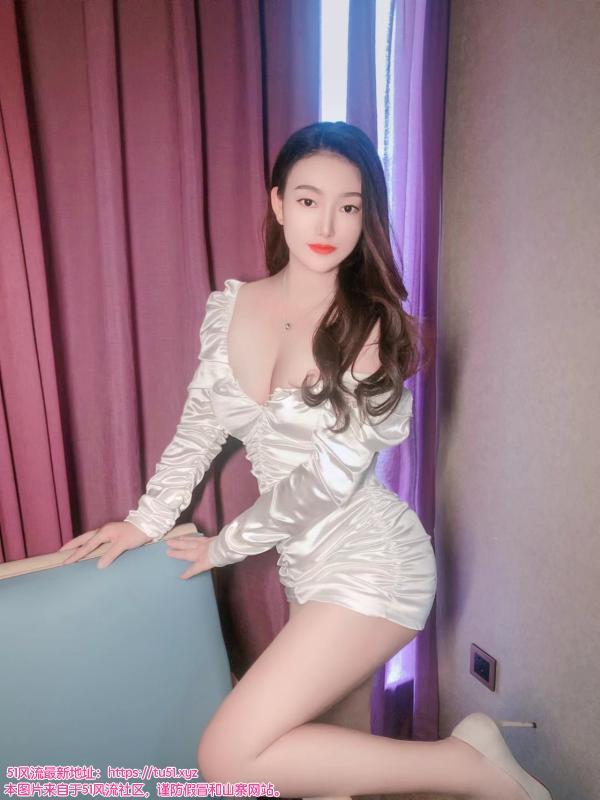 性感的美女姐姐