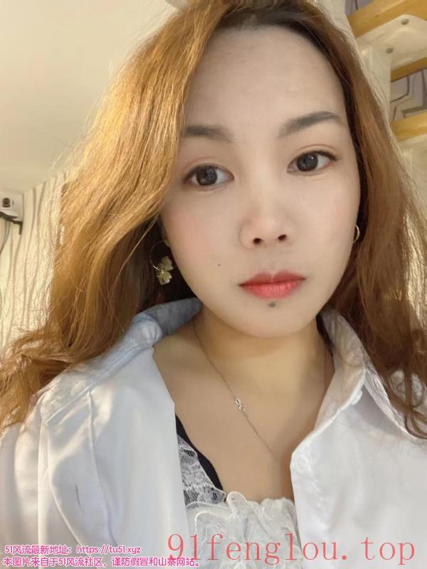 美人痣按摩小姐姐