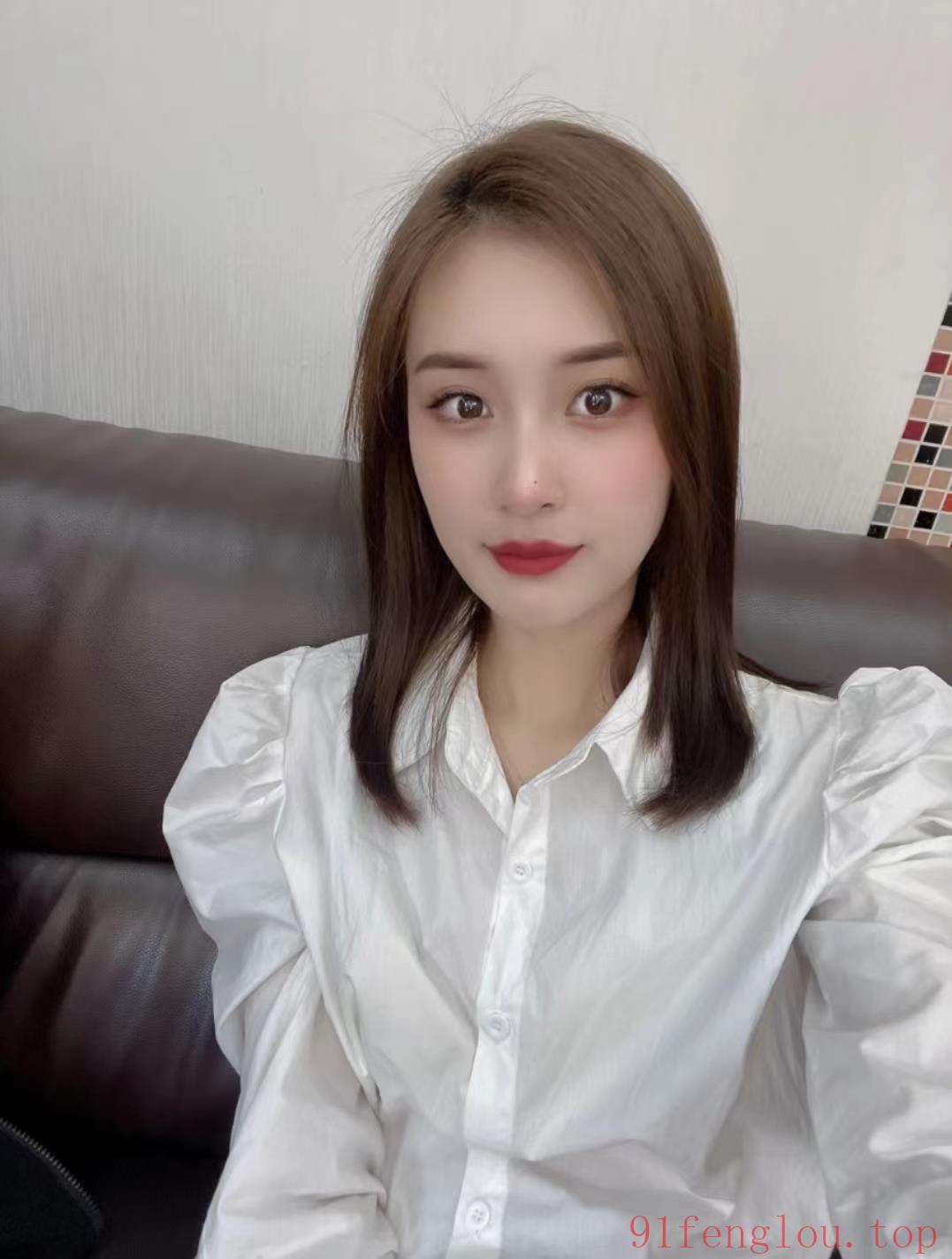 北京丰台颜值高妹子主动逼紧三点粉水特别多