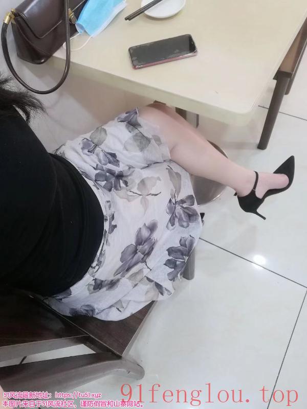 义堂附近的少妇