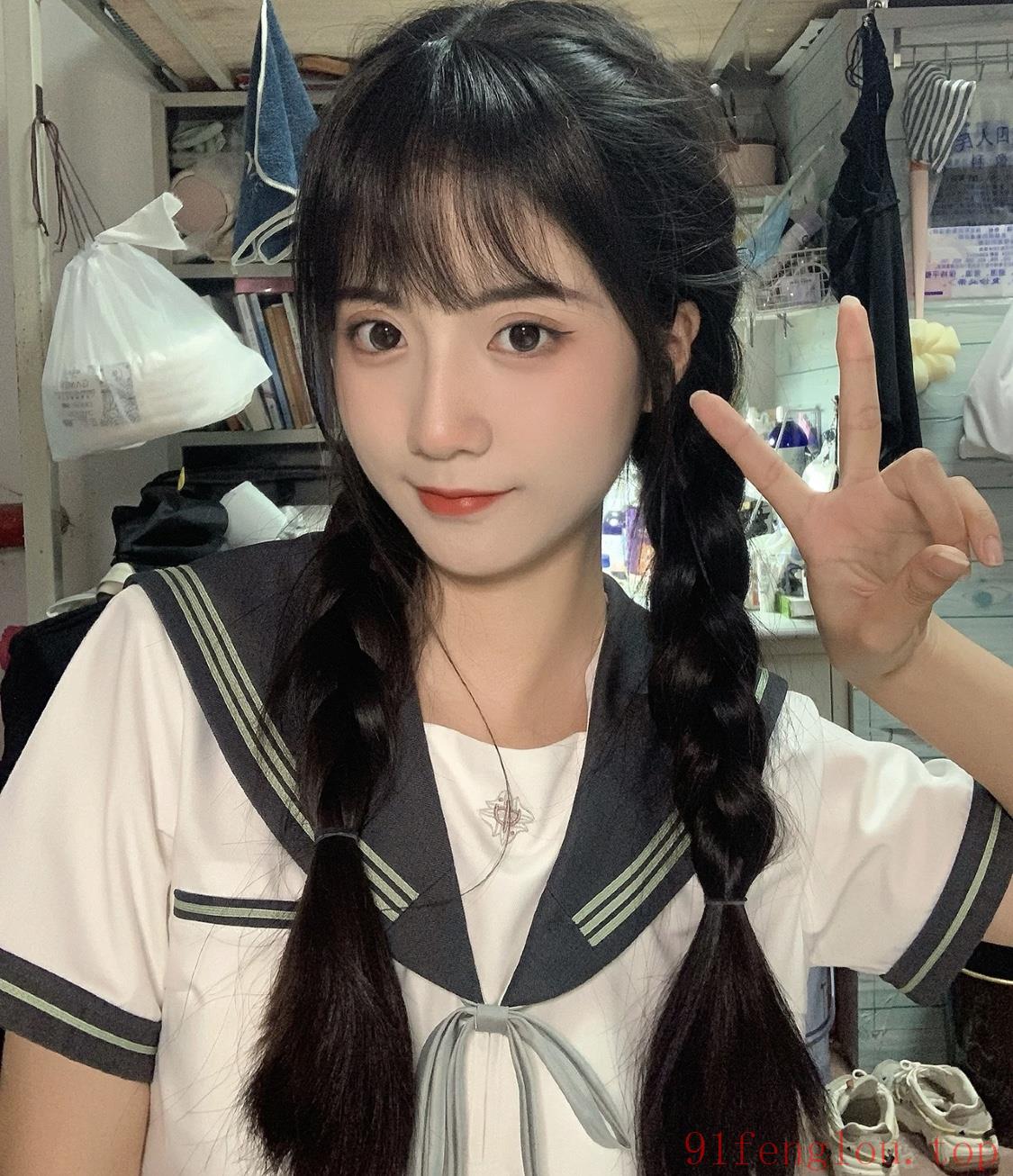 苗族学生妹刚下海可三通内射