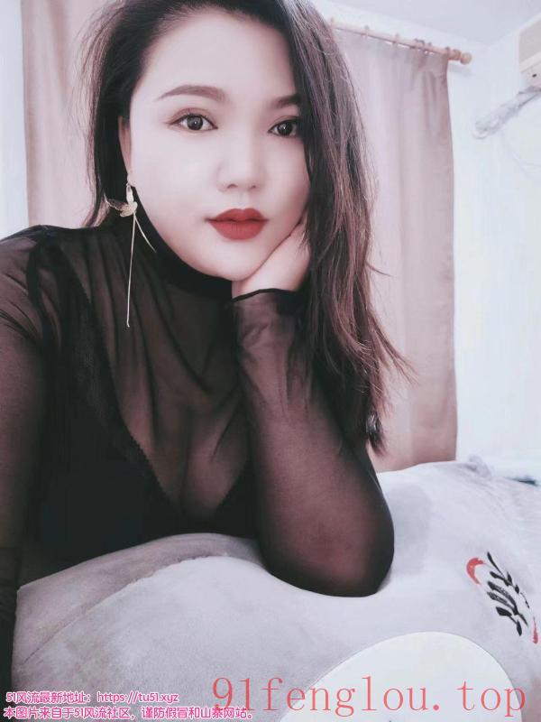 龙抓筋按摩养生少妇