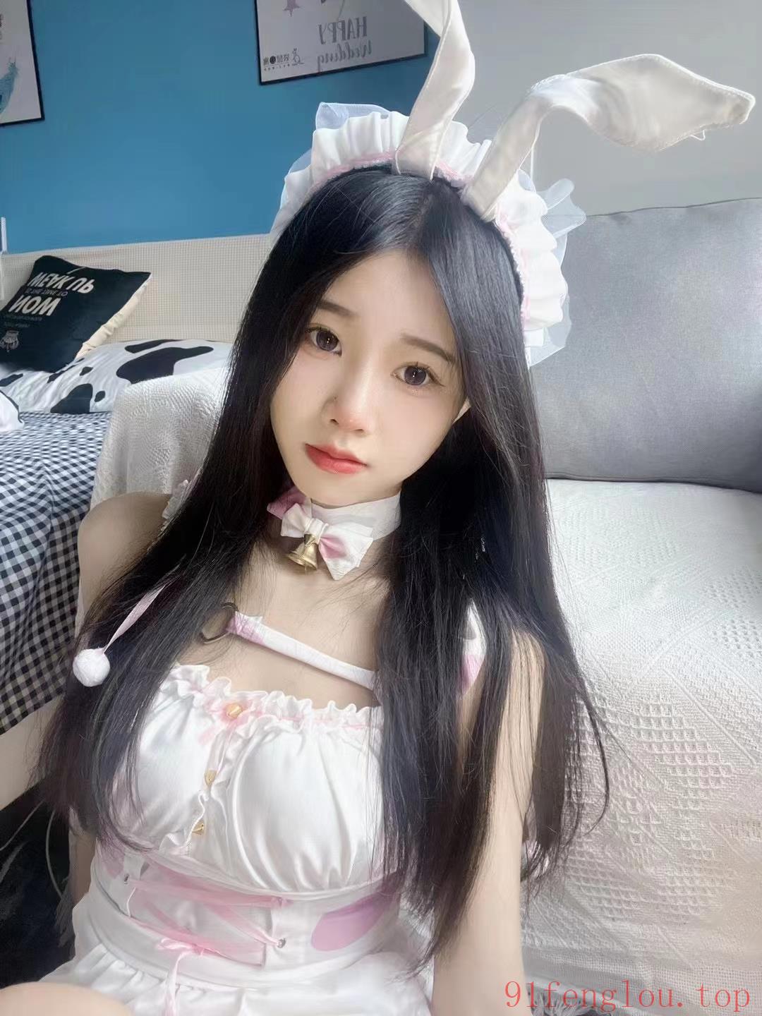 北京性感兼职辣妹，有颜有身材！