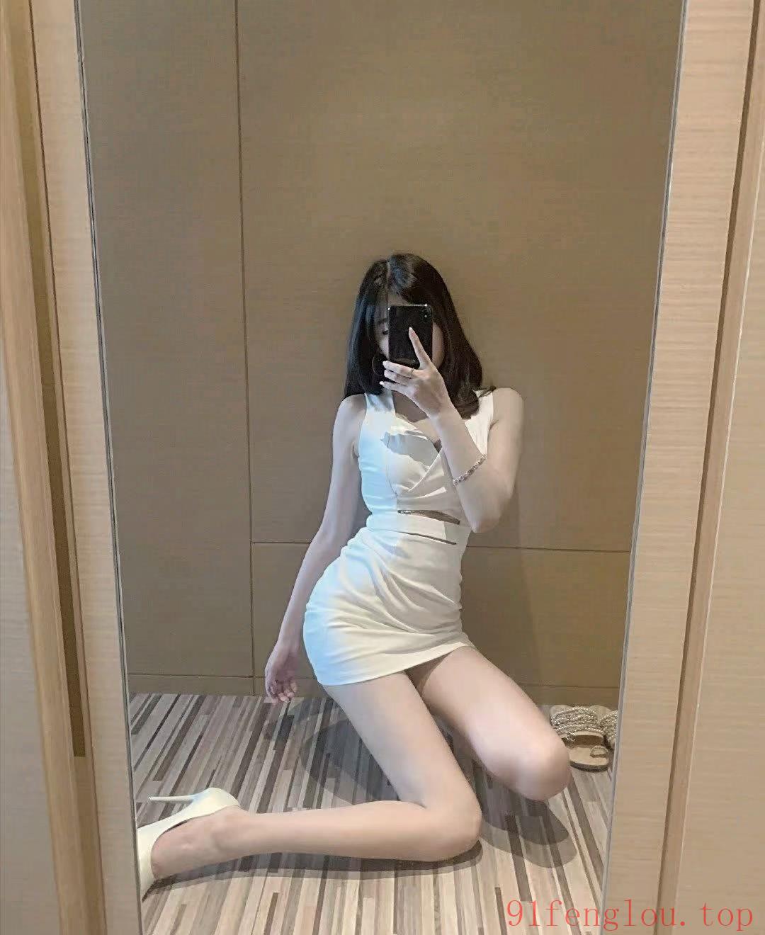 北京性感兼职辣妹，有颜有身材！