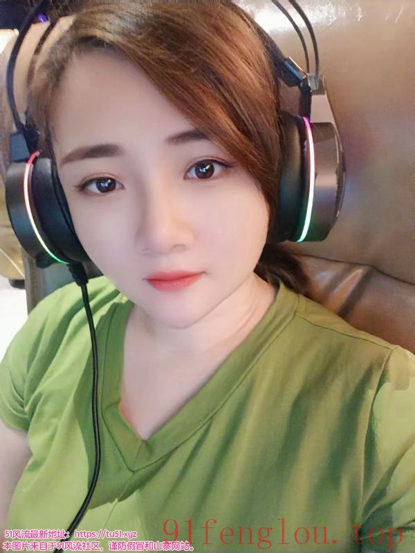 白云甜甜 巨乳妹