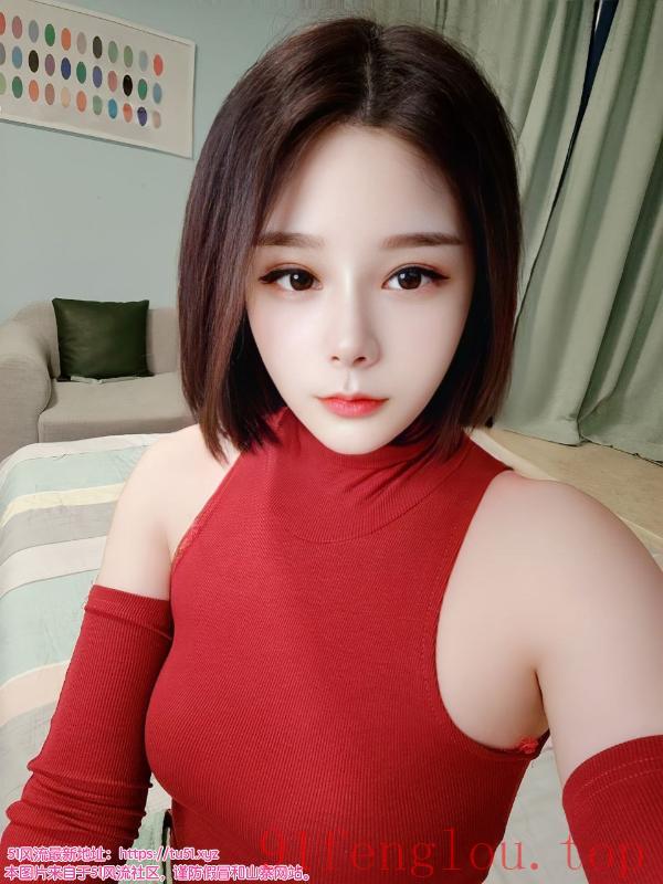 性感短发小姐姐