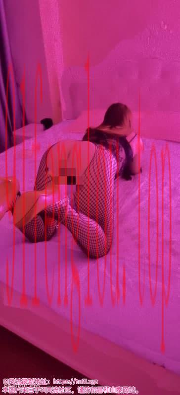 主动够骚的浪妇