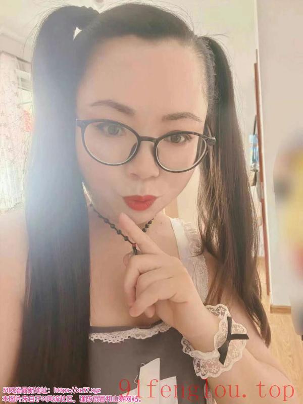 河西双马尾煜儿