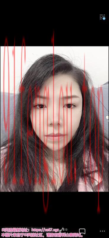 爆乳妹子胸部特别挺