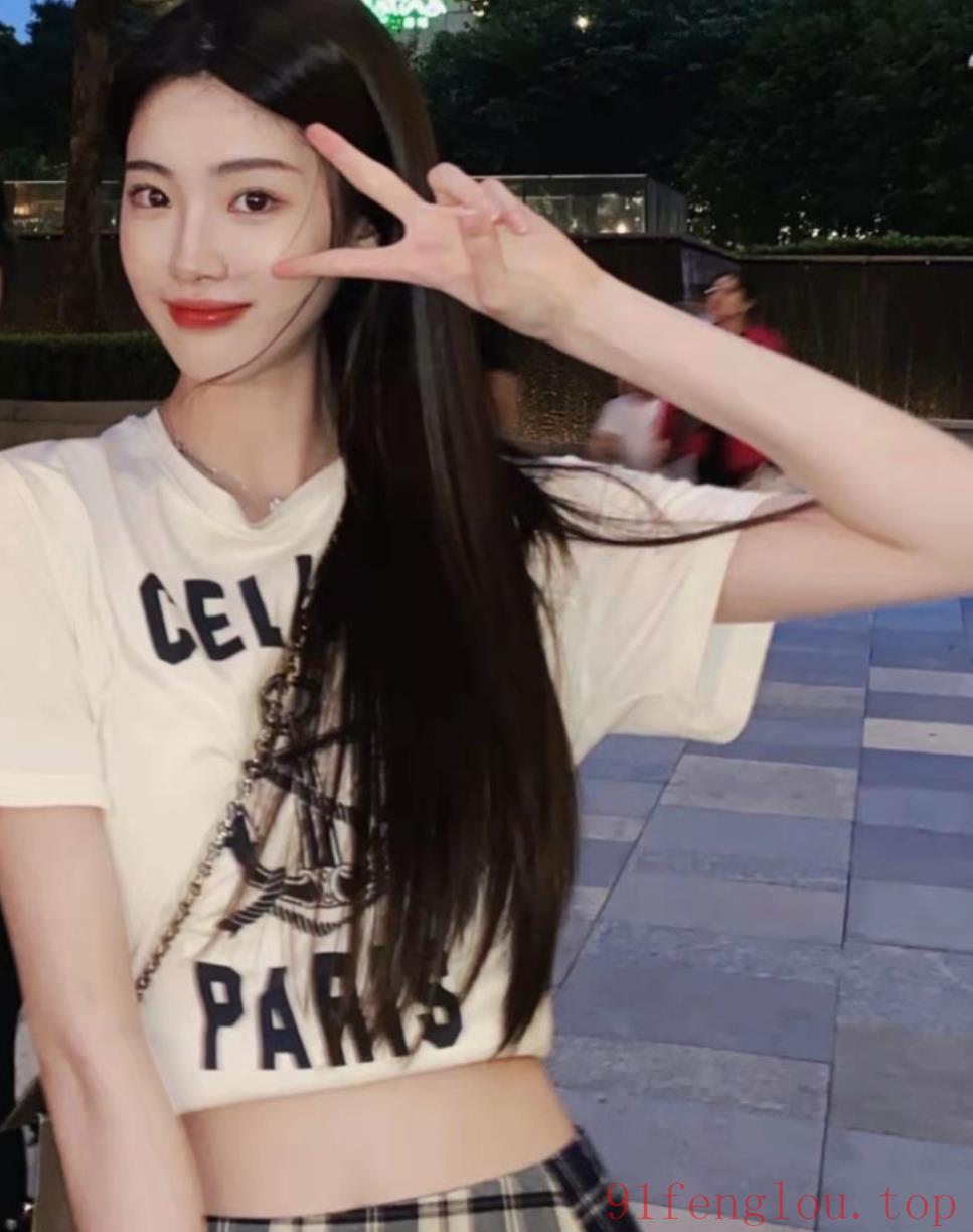 极品静怡，某宝签约模特 颜值爆表 实力碧玺