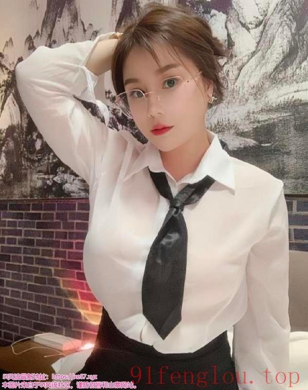 宝安性感眼镜妹