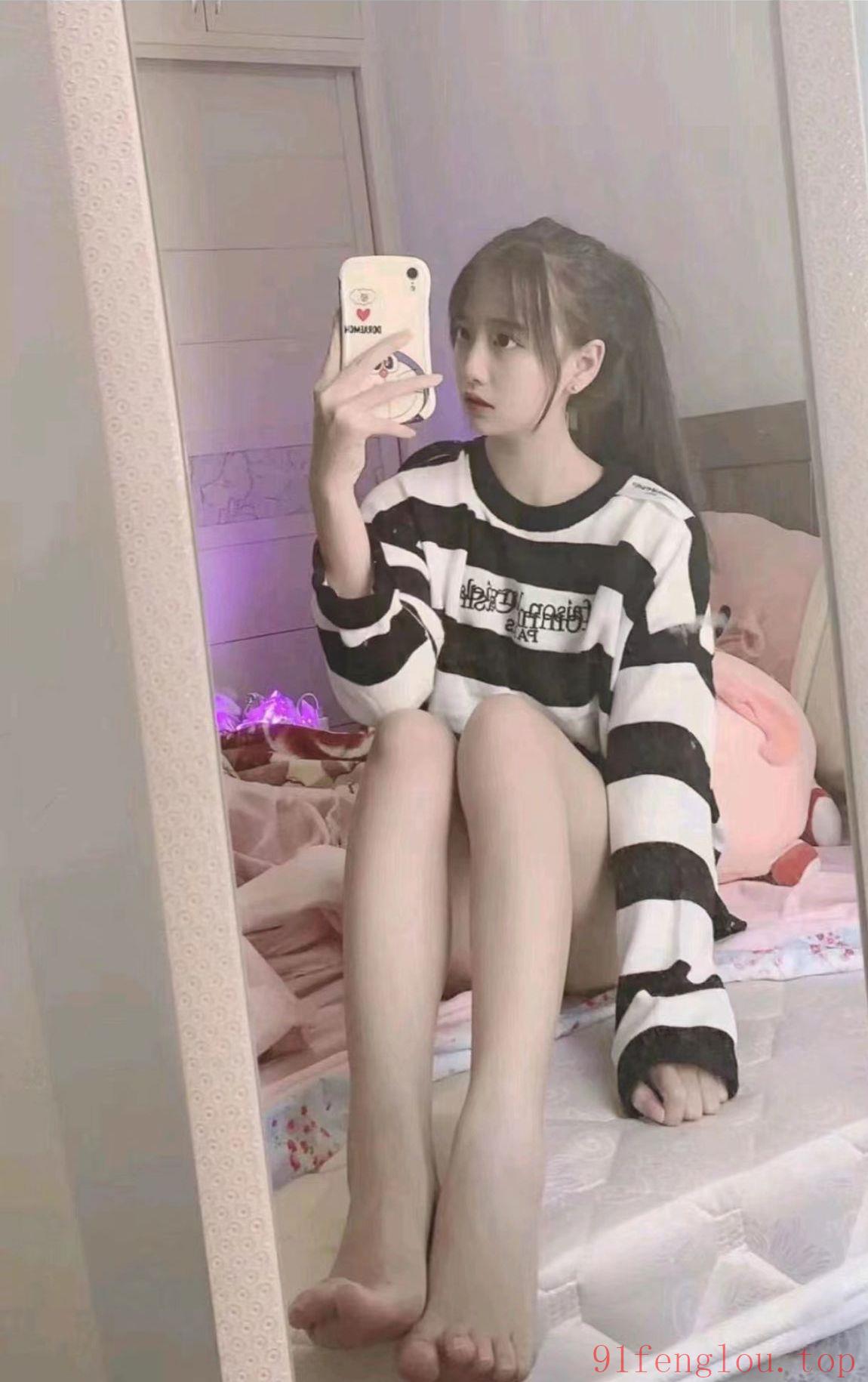 可口爆的性感少妇