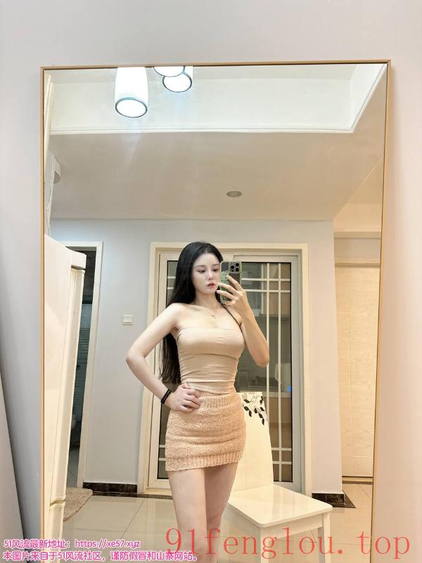 颜值服务并存的老师