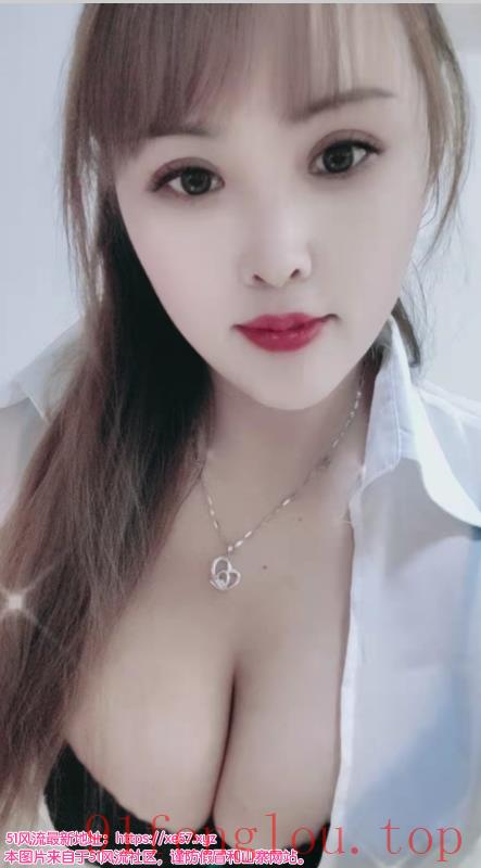 大屁股骚性女仆