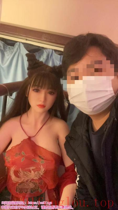 新奇体验之艹娃娃