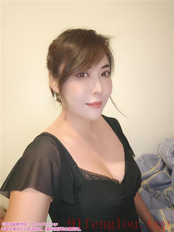 气质轻熟女诱惑型