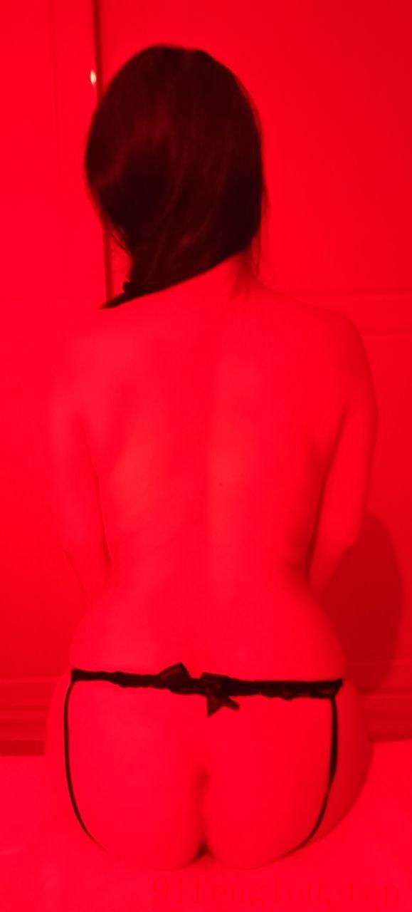 小巧玲珑轻熟良家大胸