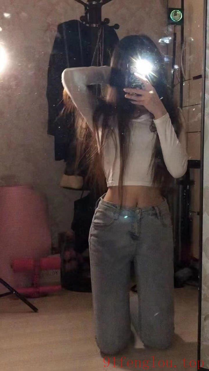 风骚御姐研妹妹