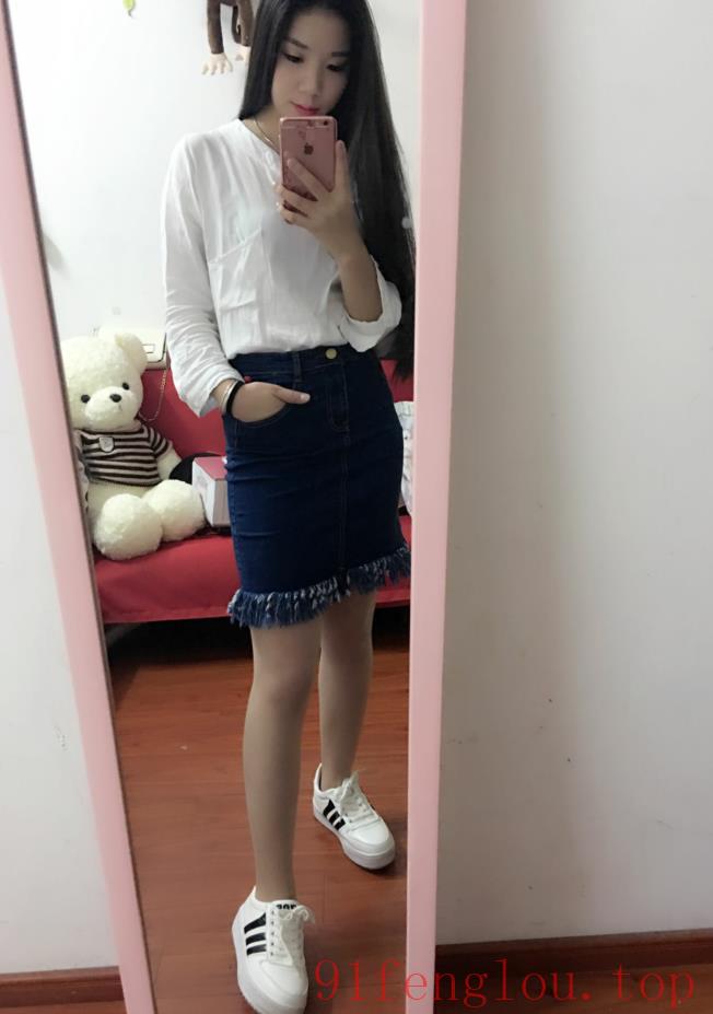 骚货小妹 卖力不机车