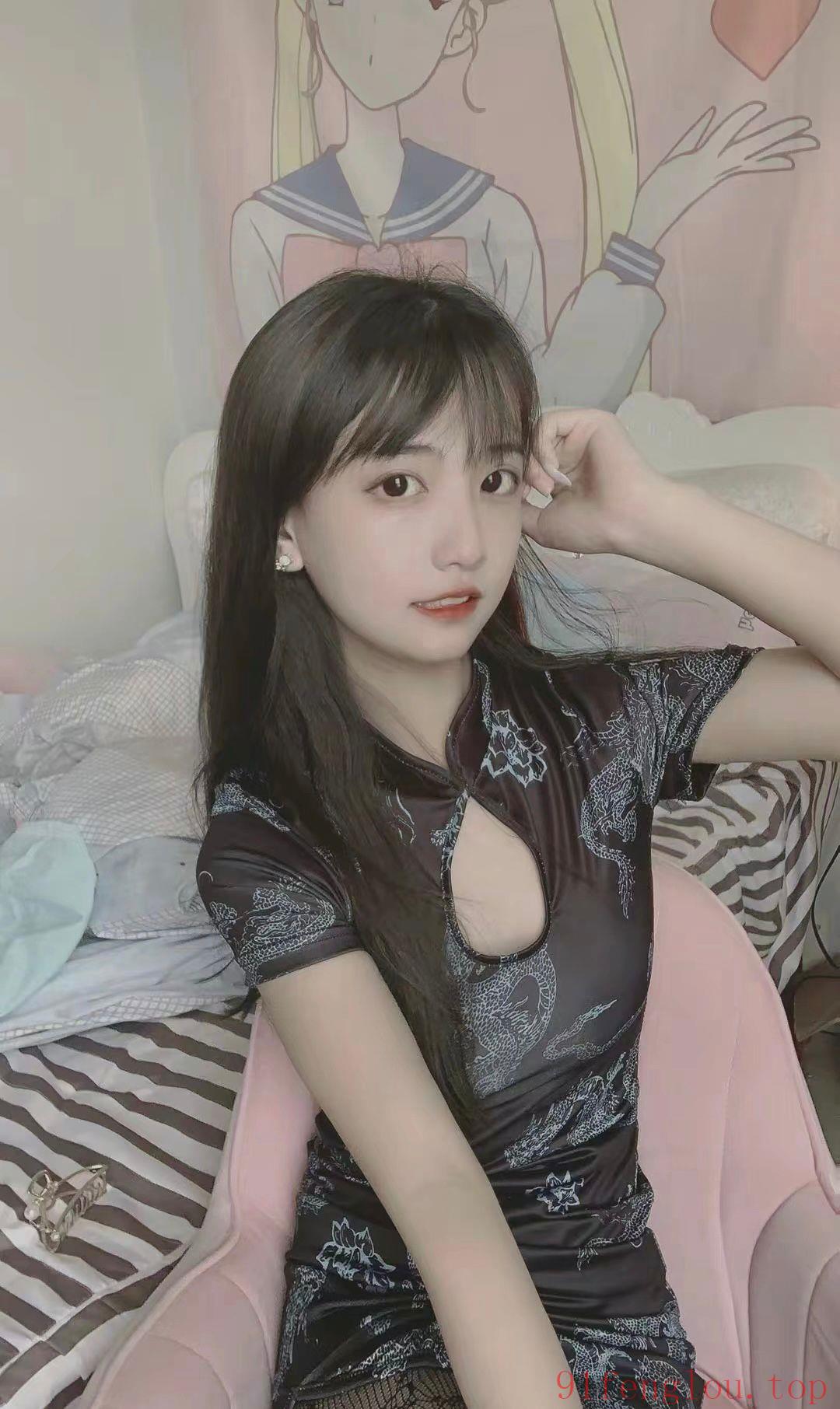 清纯甜美的可爱萝莉