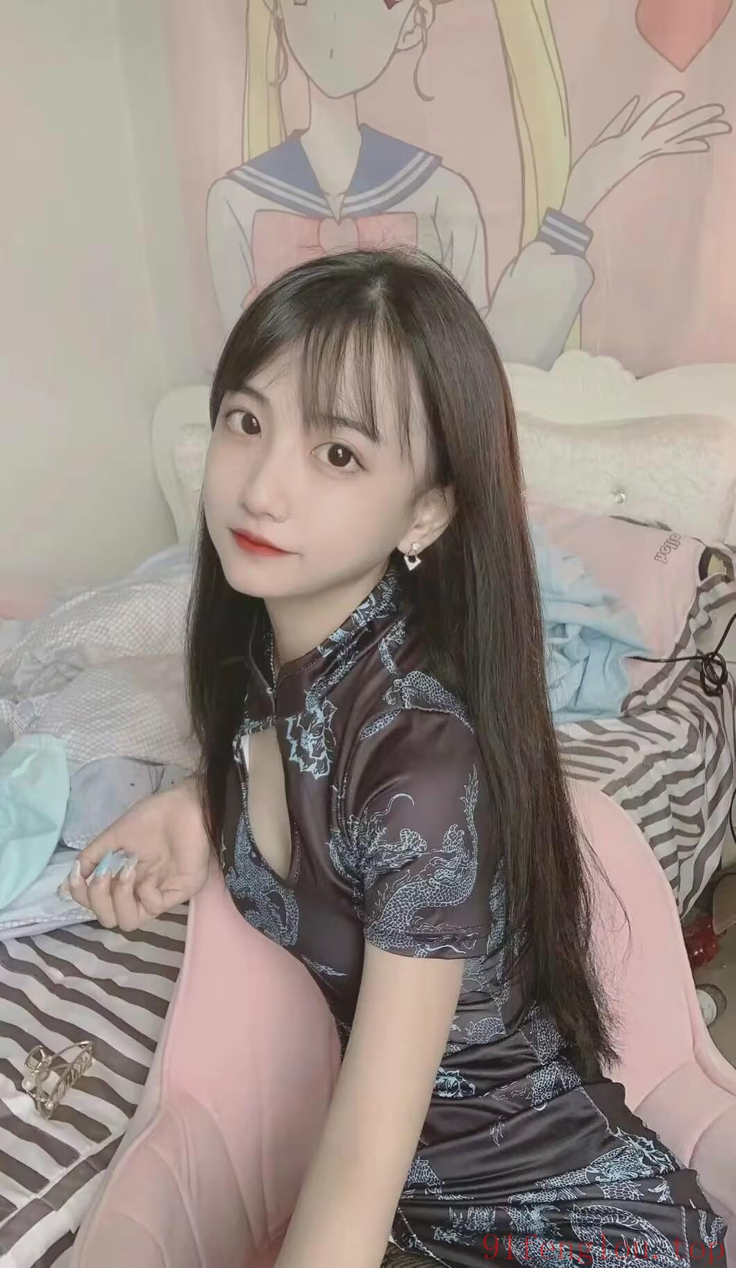 清纯甜美的可爱萝莉