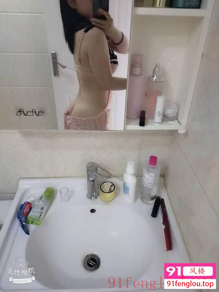 人照一致 翘臀身材不错