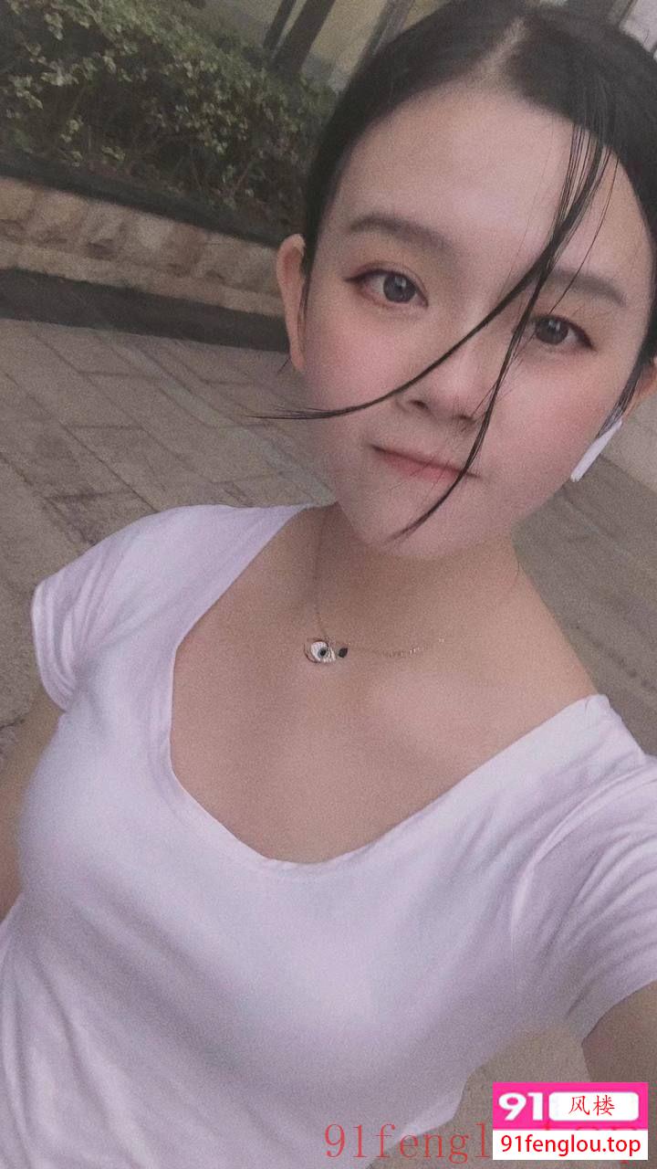 年轻妹 有姐妹可双飞