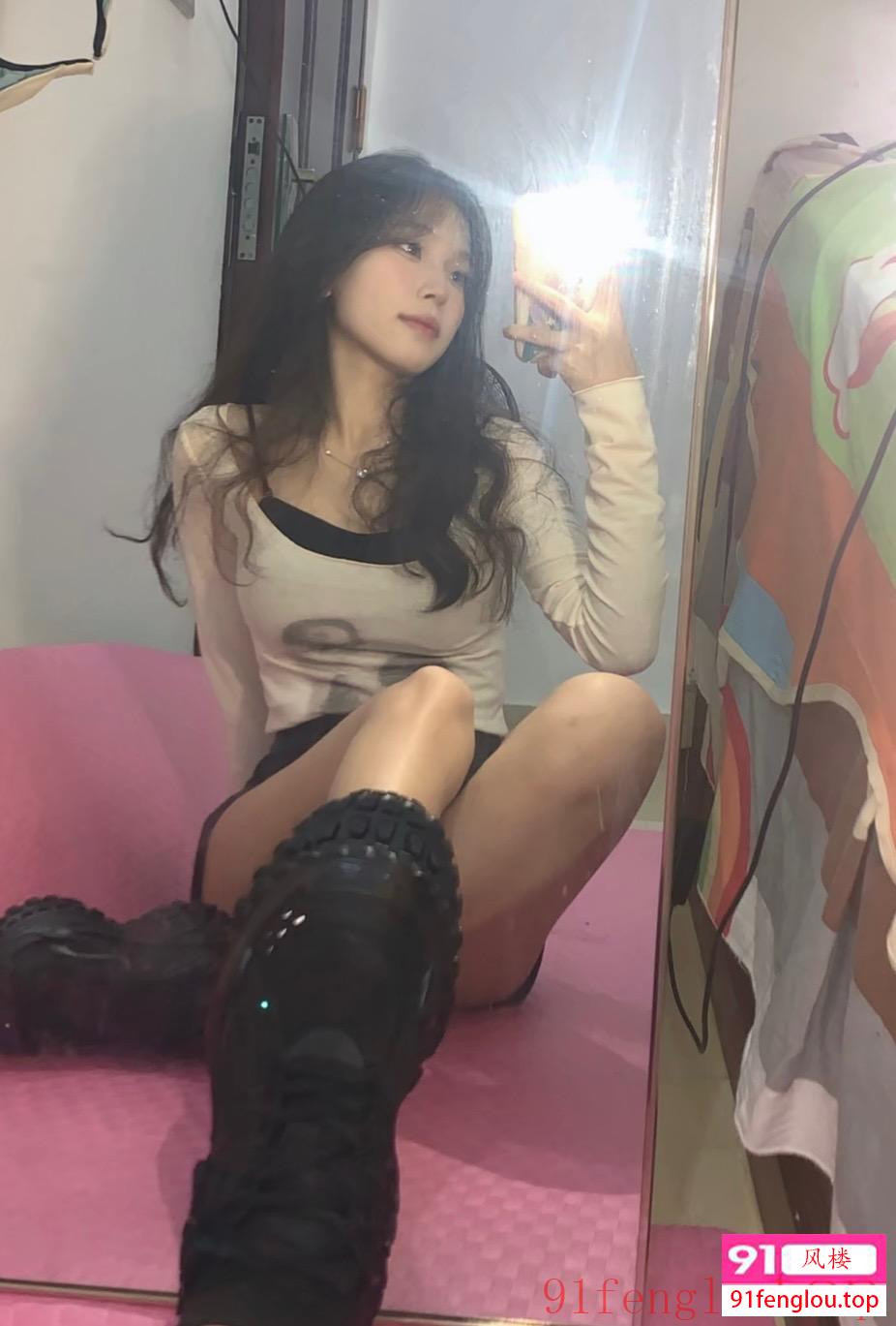 渝北大学才毕业的嫩妹小艾