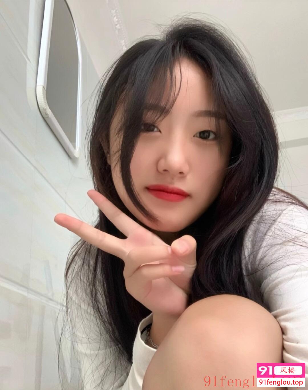 瑜伽妹妹，长腿细腰，汁多紧滑，大...