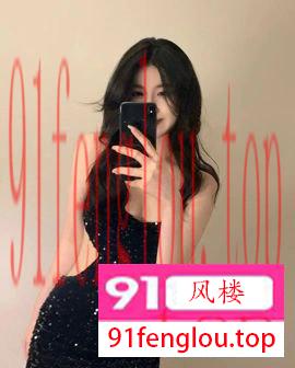 迎泽身材颜值在线还很配合