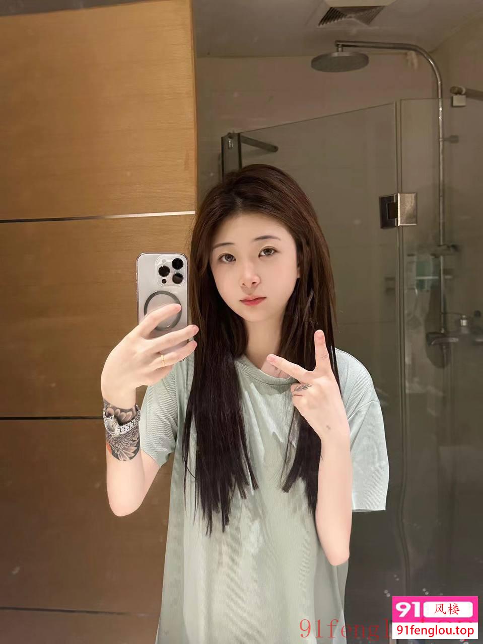 18岁年轻妹子 听话乖顺