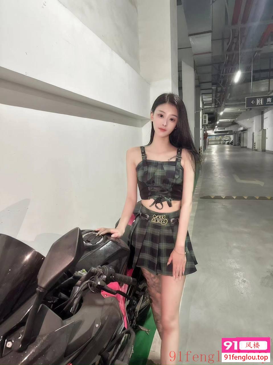 腿长貌美 听话配合度高