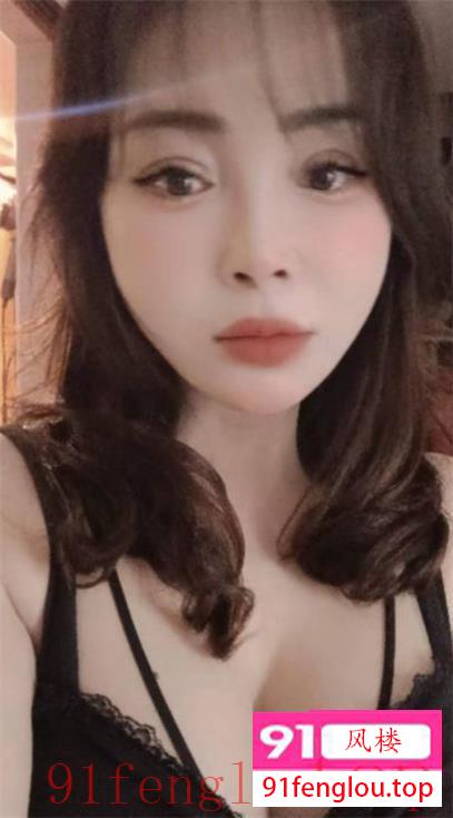 风骚气质轻熟女