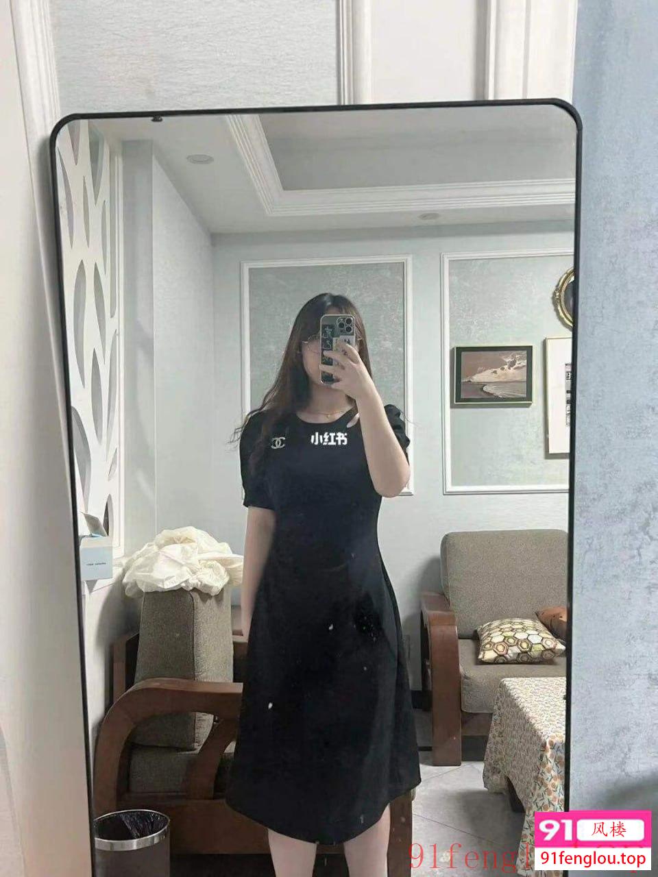 迷人的小炮架子