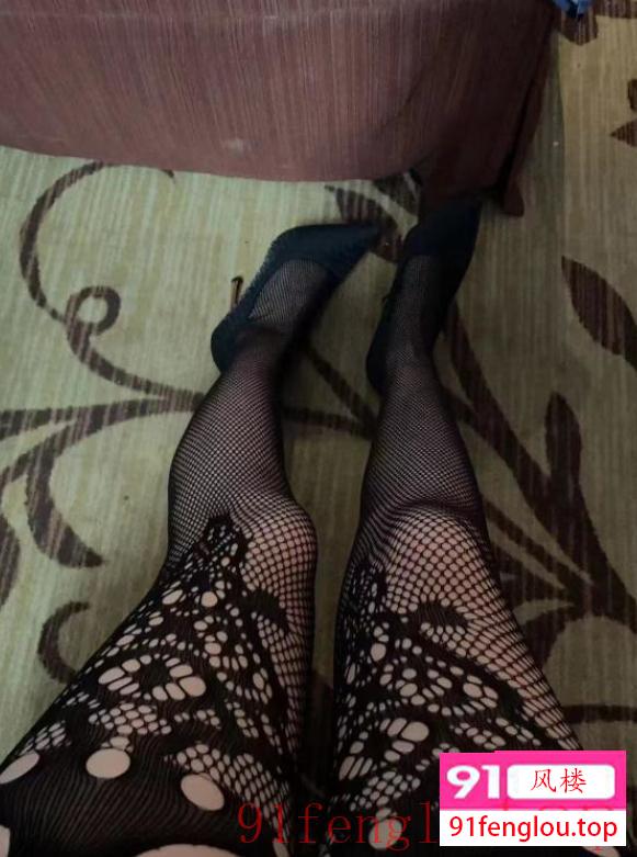 嘉兴黑丝大胸小姐姐