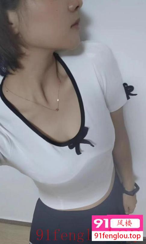 抓龙筋男人加油站