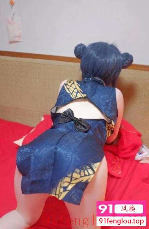 建邺粉白白虎妹妹