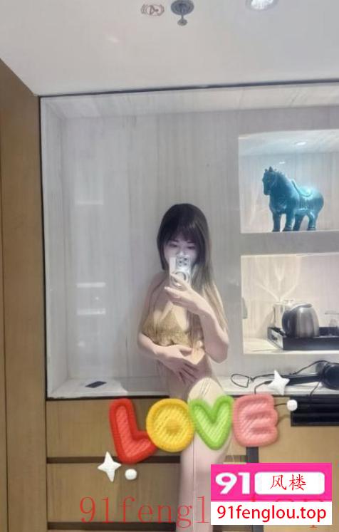 性感清纯颜值小姐姐