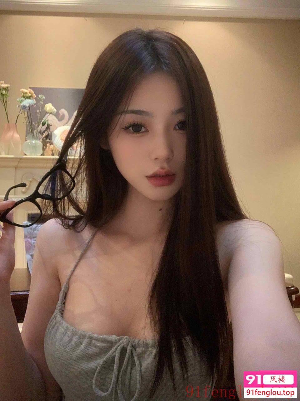 丰满胸大学妹与白虎送伟哥